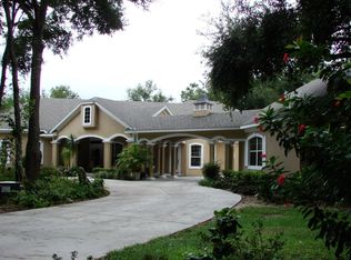 37145 Apiary Rd, Grand Island, FL 32735