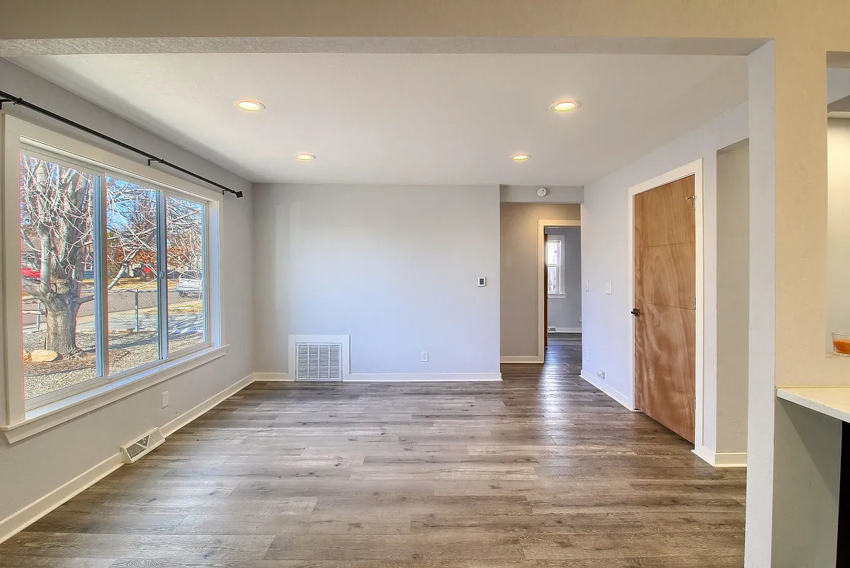 Building Photo - 4860 Quivas St