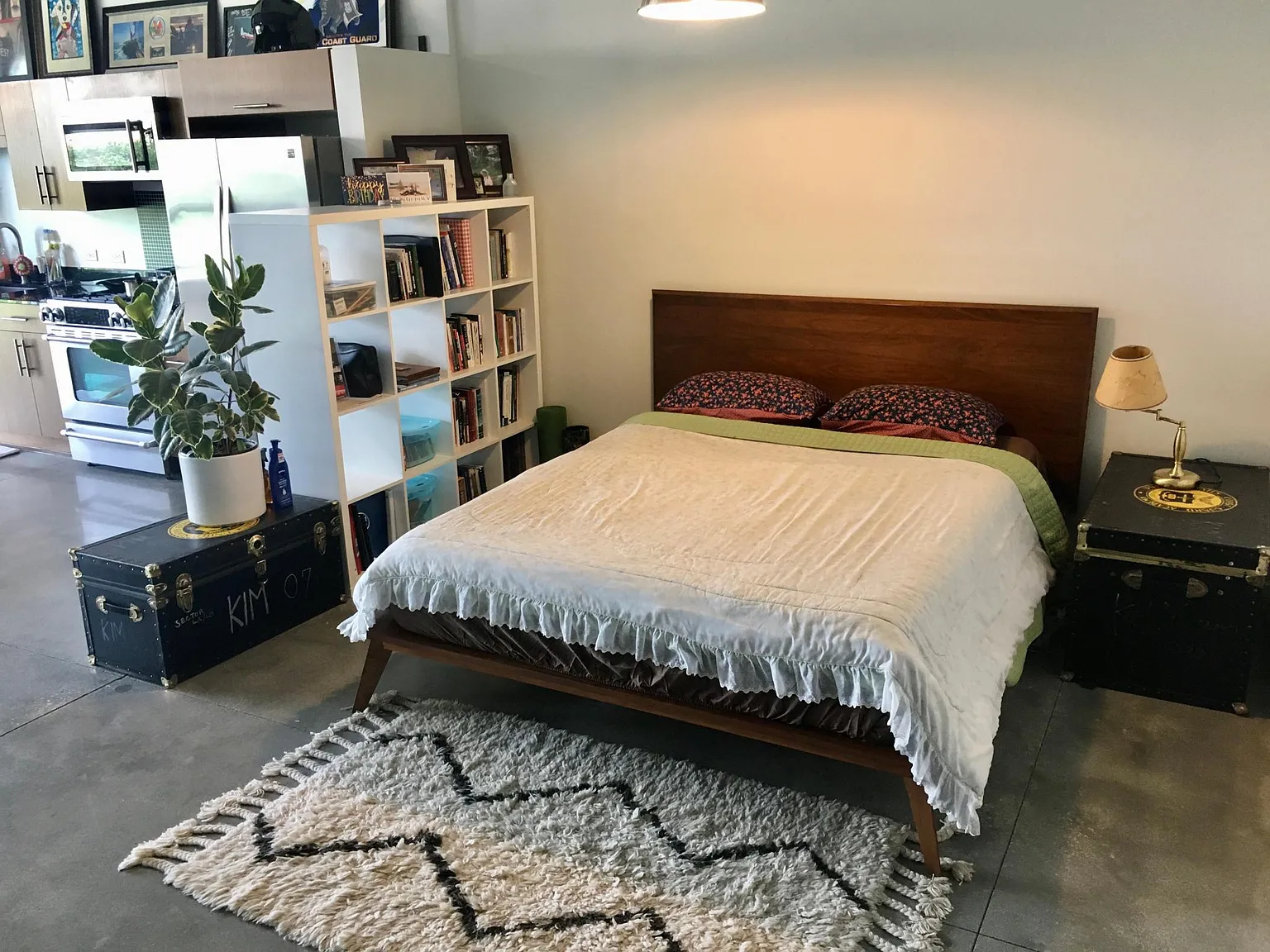 Studio, 880 sqft, $2,900 — Photo 2