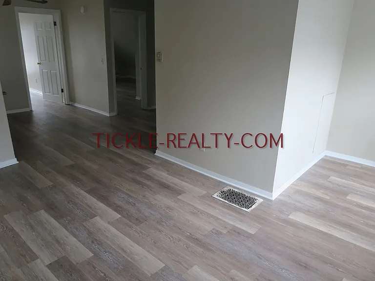 12 Birch Cres — Photo 11
