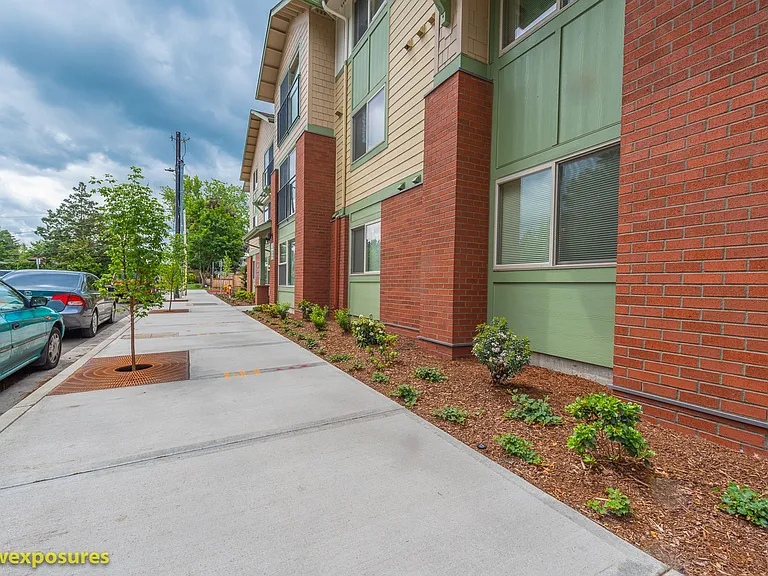 Franklin and Tucker Apartments — Photo 12