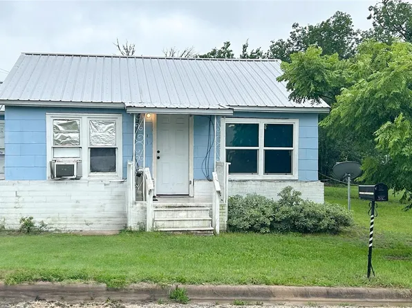 540 W Hempstead St, Giddings, TX 78942