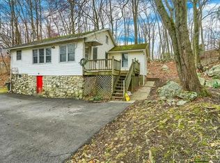 14 Montgomery Rd, Fort Montgomery, NY 10922