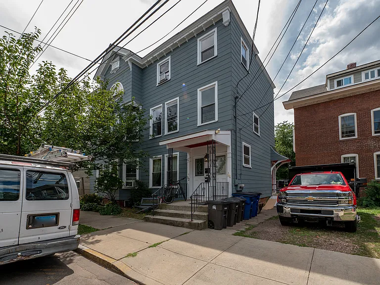 92 Pearl St #2 — Photo 10