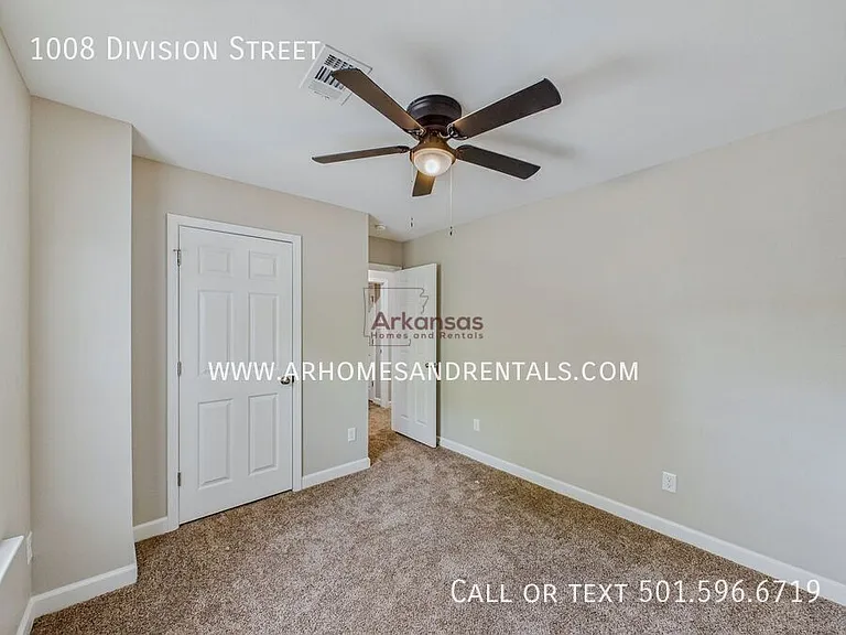 1008 Division St — Photo 13