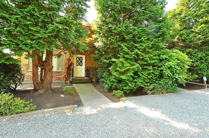 Townhome Front