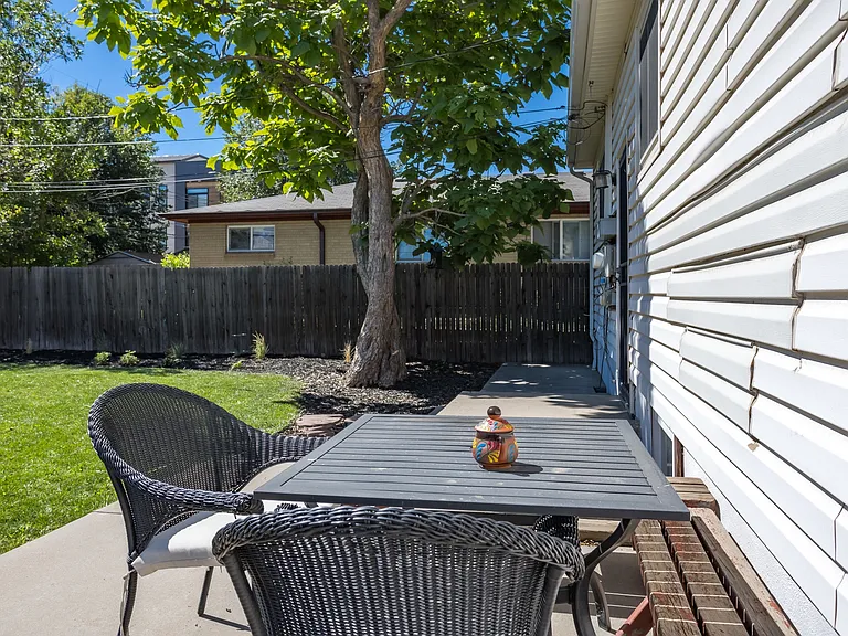5422 S Nevada St #B — Photo 10