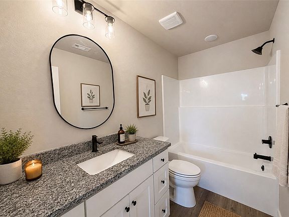 5th image of 334 Lavona Ln