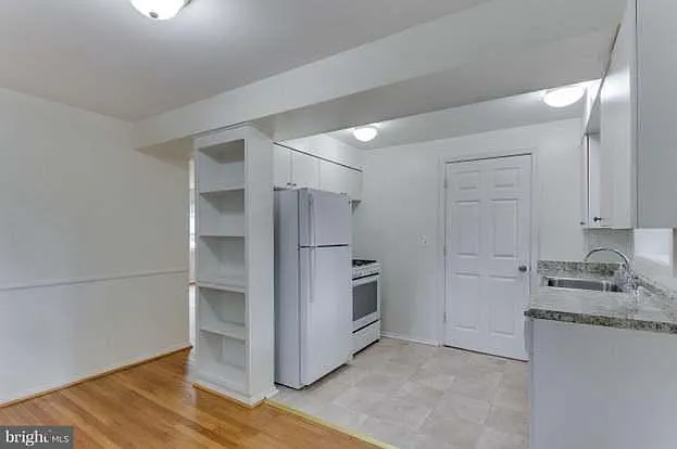 4276 Allison Cir — Photo 4