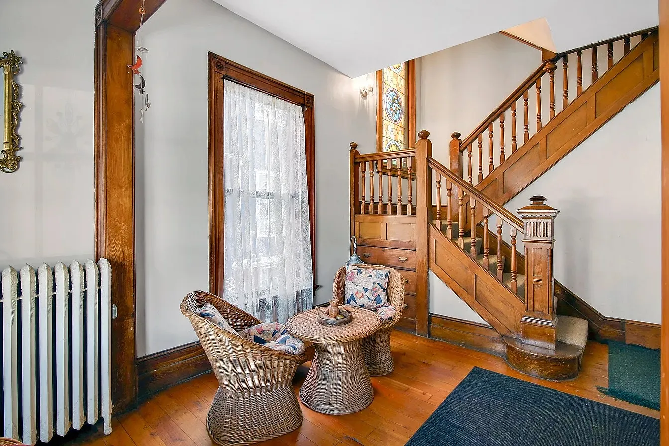 2 bed, 1100 sqft, $1,650 — Photo 3