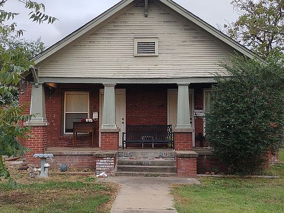 2nd image of 234 W Lee Ave