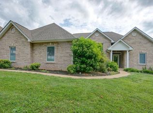307 Emerald Chase Cir, Johnson City, TN 37615