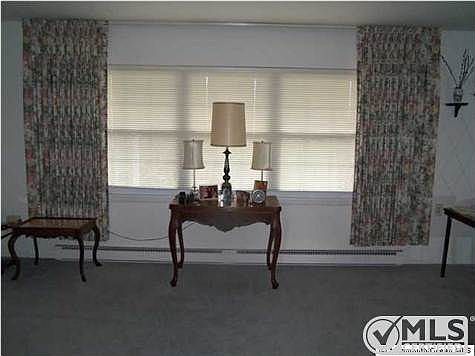 3rd image of 562A Portsmouth Dr
