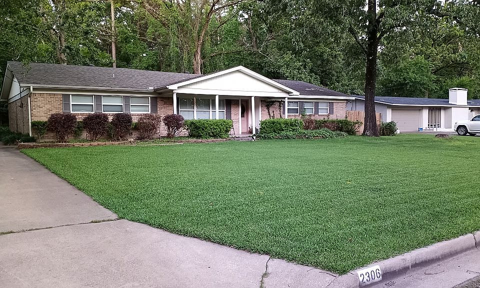 1st image of 2306 Oliver Ave