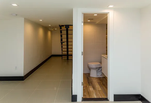 Rented by Nooklyn NYC LLC | media 40