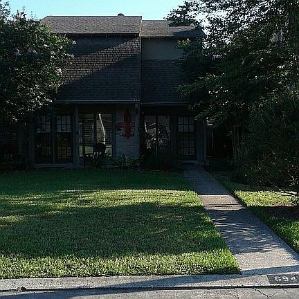3rd image of 694 Lakewood Dr