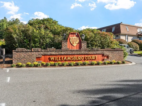 20 Williamsburg Ct Unit 2, Shrewsbury, MA 01545