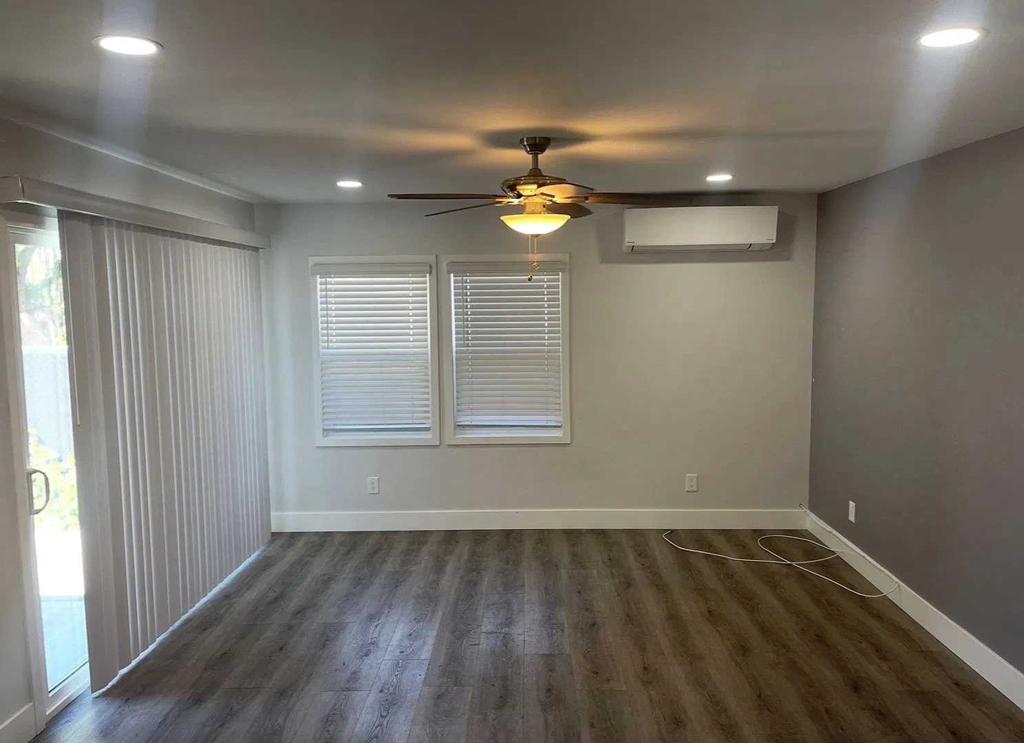 621 Florence St — Photo 2
