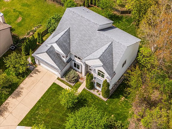 2nd image of 3734 Arcadia Dr