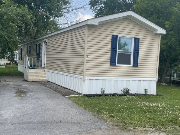 129 Saltonstall St, Canandaigua, NY 14424
