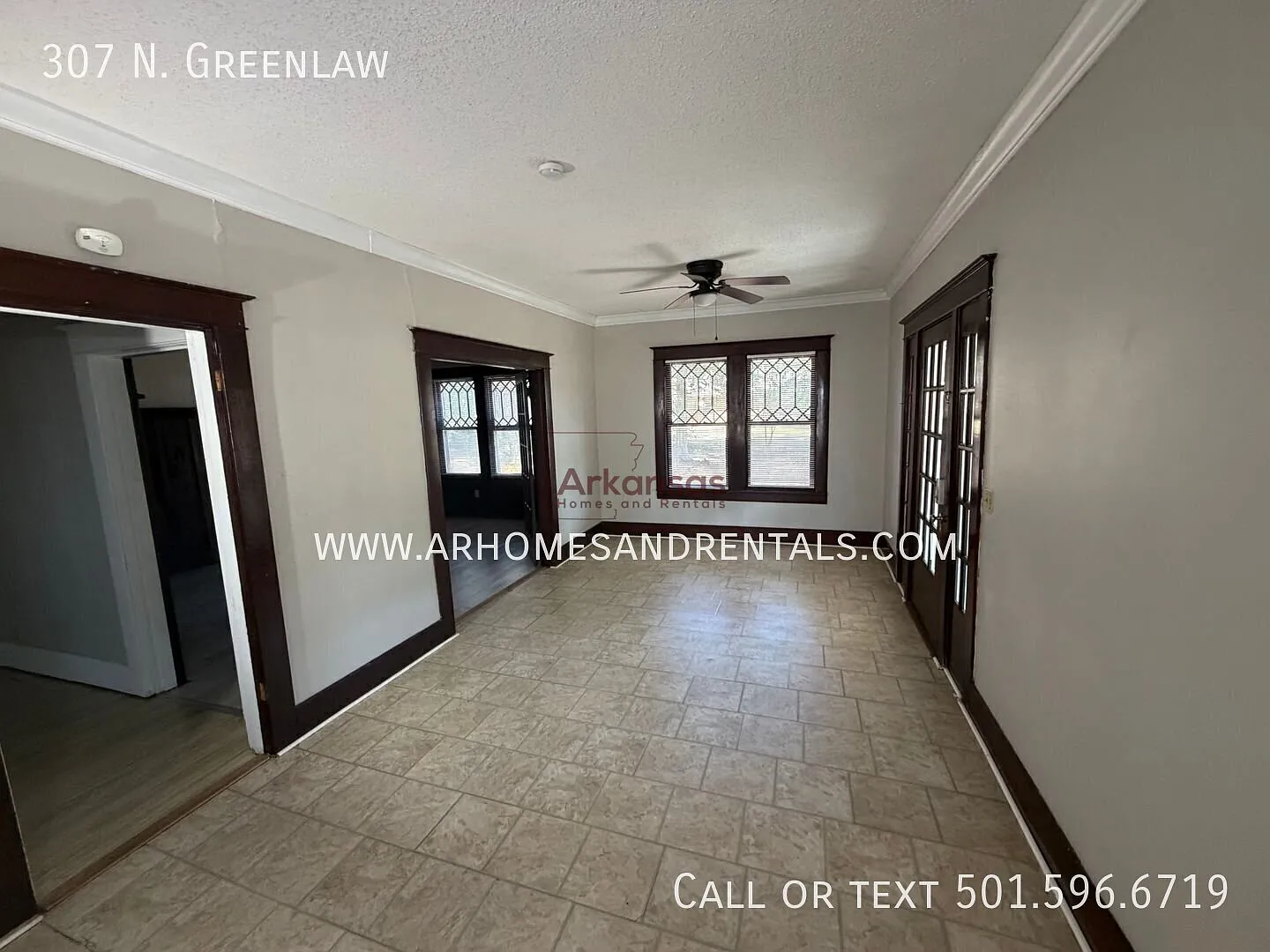 307 N Greenlaw - 3 Bedrooms | 2 Full Bathrooms - 1/2 Off First Month's Rent — Photo 3