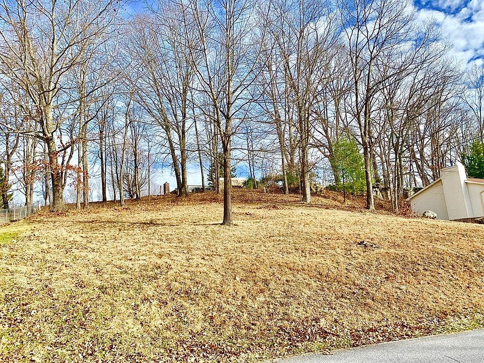 2nd image of 41 Sandstone Park