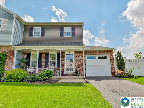 4210 Salem Dr, Emmaus, PA 18049