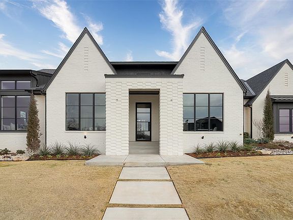 3rd image of 9608 Autumn Park Ln