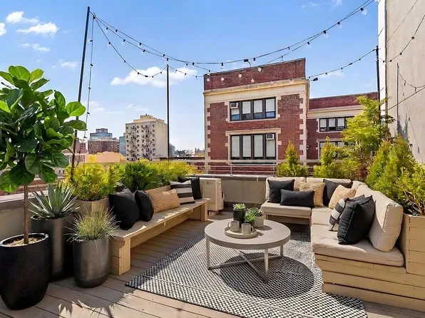 335 Warren St APT 401, Brooklyn, NY 11201