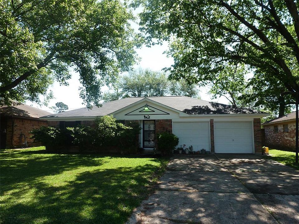 1st image of 931 Grand Oaks Dr
