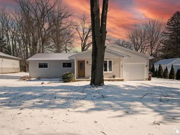 9344 Crabb Rd, Temperance, MI 48182