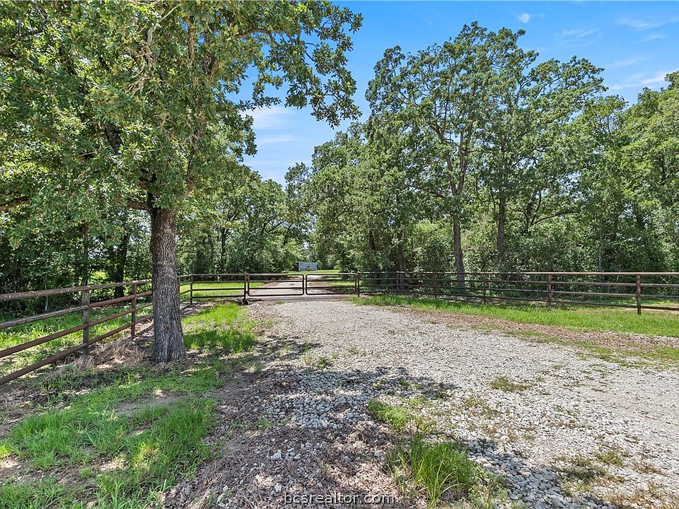 1st image of 8166 Riley Rd