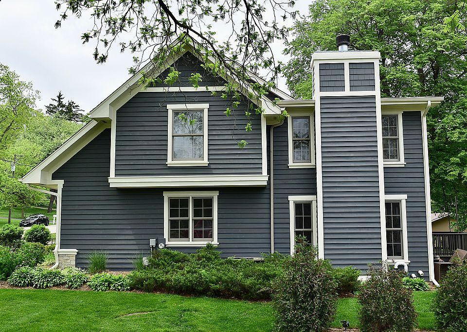 2nd image of 27W524 Washington Ave