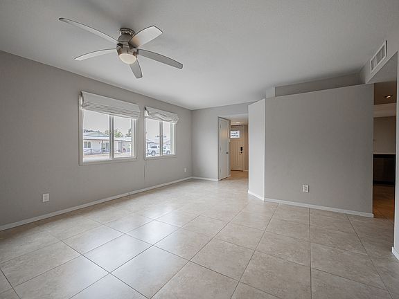 5th image of 1218 E Carter Dr