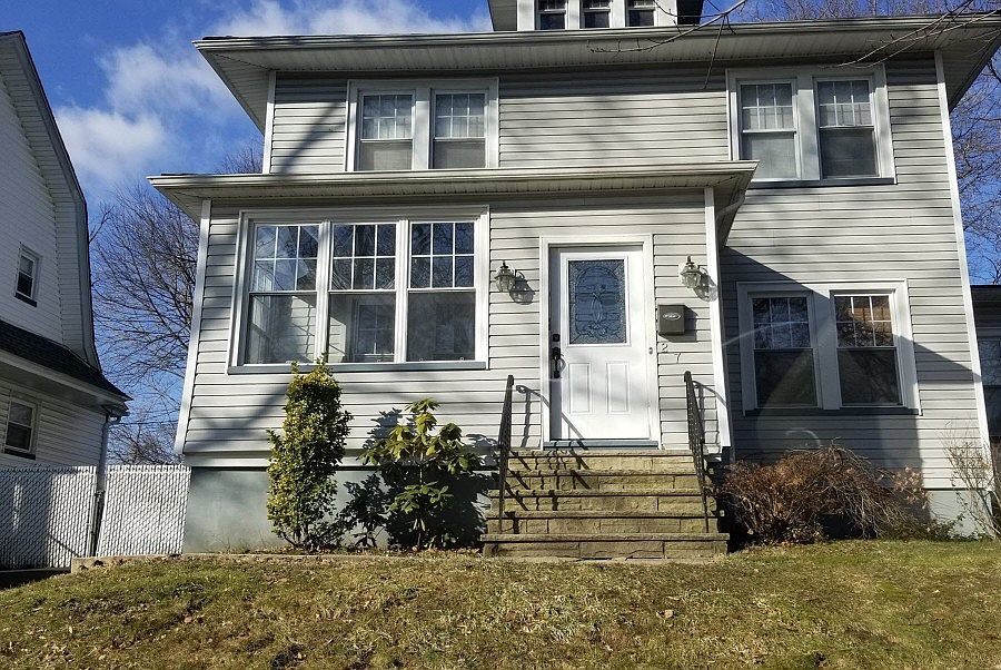 1st image of 27 Boyden St