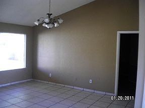 3rd image of 1748 E Shasta St