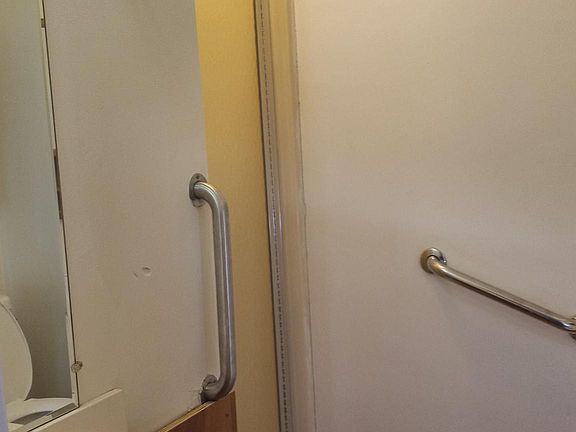 2nd image of 532 College Ave #1