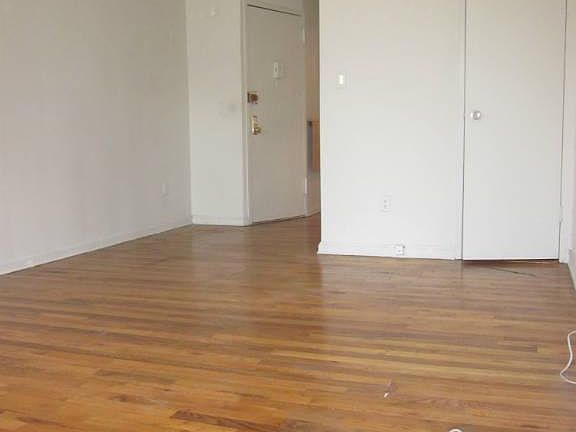 4th image of 314 E 89th St APT 5D