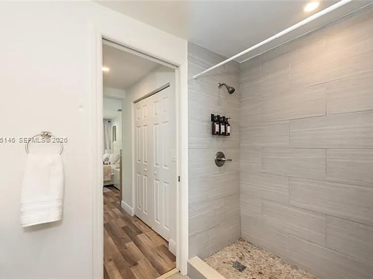 1450 SW 20th Ave #0 — Photo 21