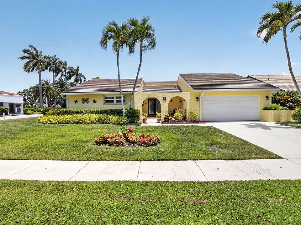 1st image of 2305 SW 23rd Cranbrook Drive