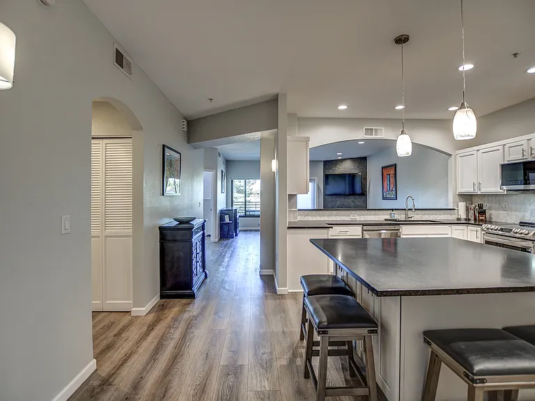 4525 N 22nd St #303 — Photo 18