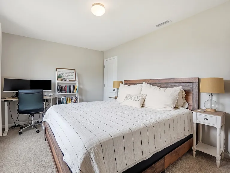 1831 Savannah Ln — Photo 20