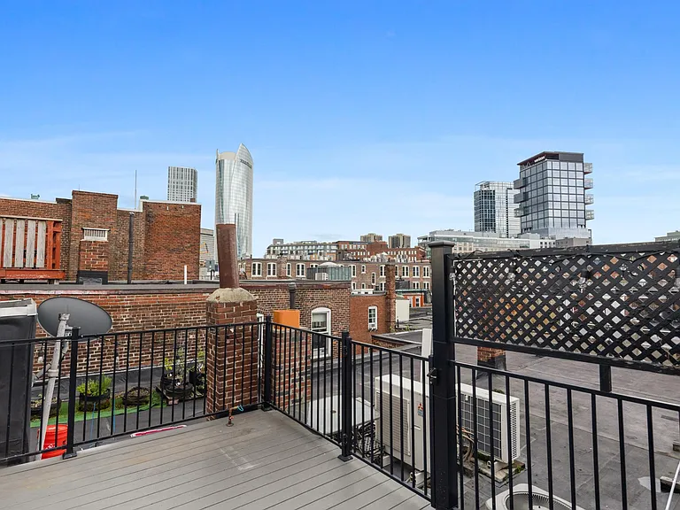 150 Salem St #4 — Photo 19