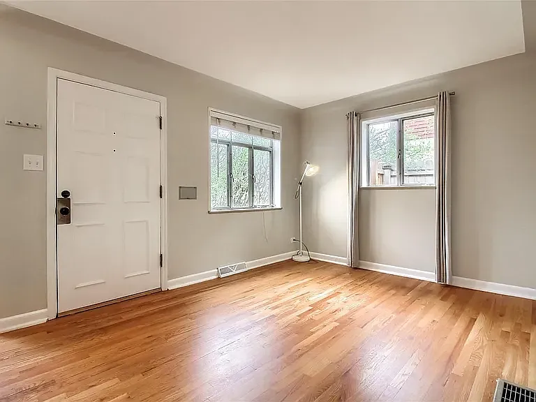 769 Poplar St — Photo 5