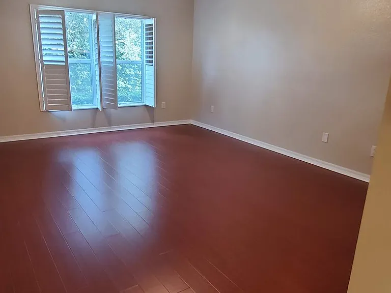 5421 Admiral Way — Photo 28