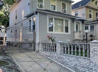 11002 202nd St, Jamaica, NY 11412