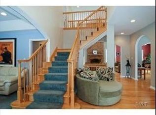 22390 Maple Pl, Riverwoods, IL 60015