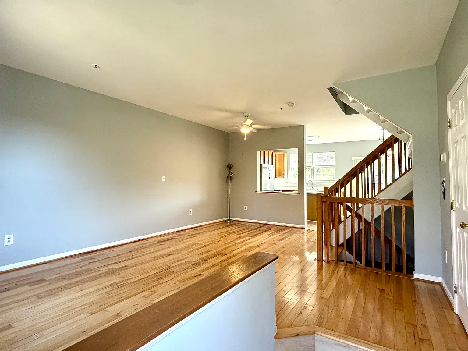 3 bed, 2.5 bath, 1500 sqft, $2,500 — Photo 3