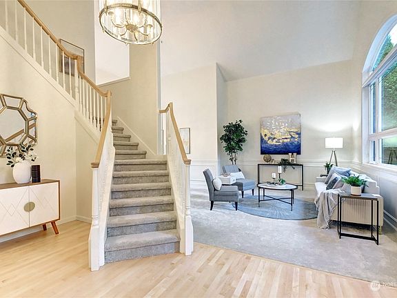 3rd image of 17519 214th Avenue NE