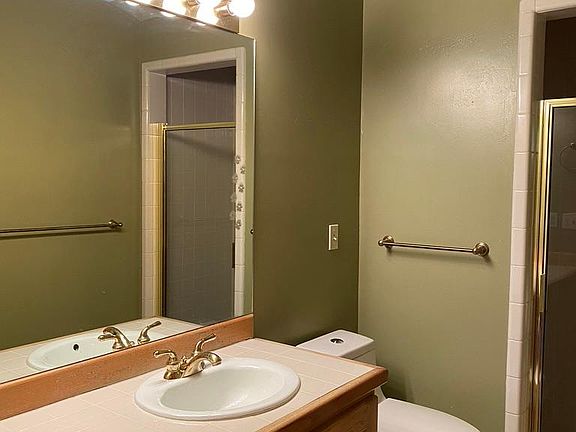 4th image of 3235 Upland Cir